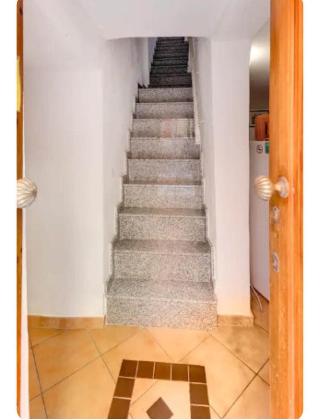 Ada'S Guest House بوسا المظهر الخارجي الصورة